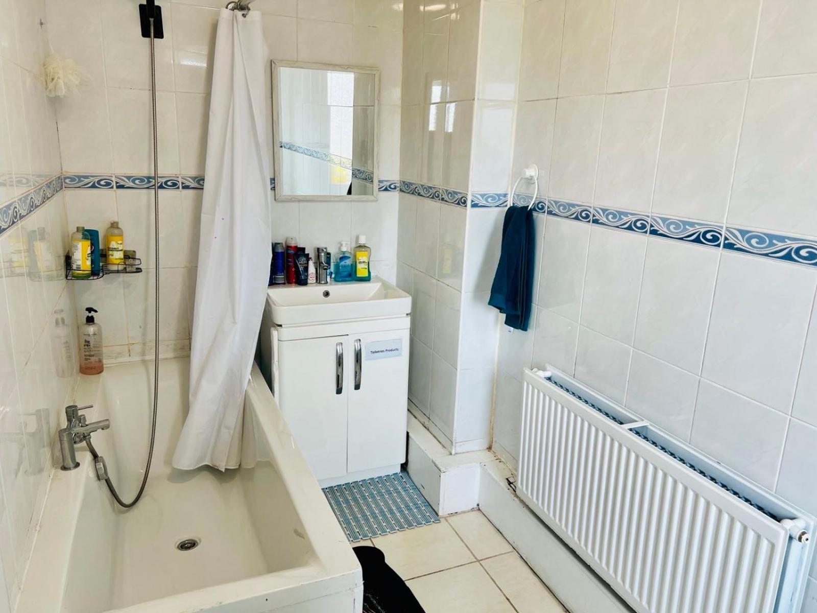 Проживание в семье Single Bed In A Peaceful House In Morriston